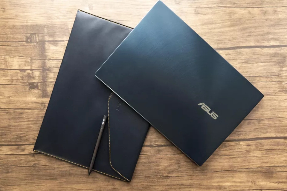 Trên tay Asus ZenBook UX482 Duo: Laptop 2 màn hình đã trở lại