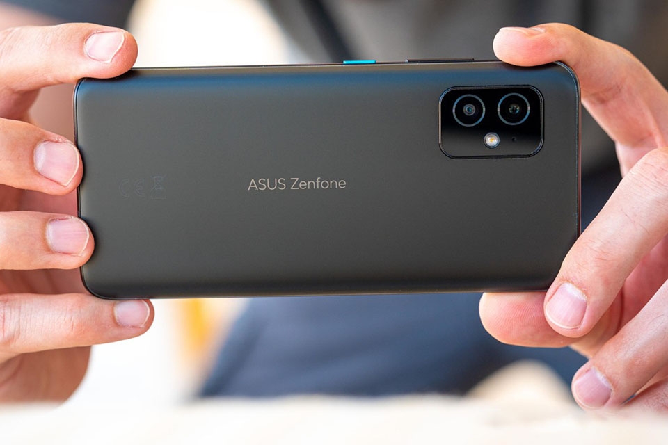 Asus Zenfone 8 (ảnh 1) Asus Zenfone 8 (ảnh 1)