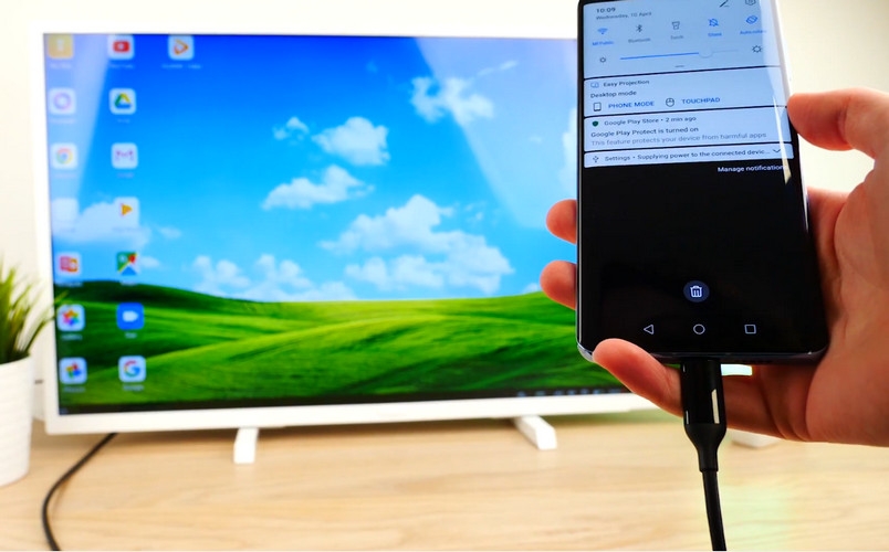 Chuyển đổi qua lại giữa chế độ Desktop và chế độ màn hình điện thoại