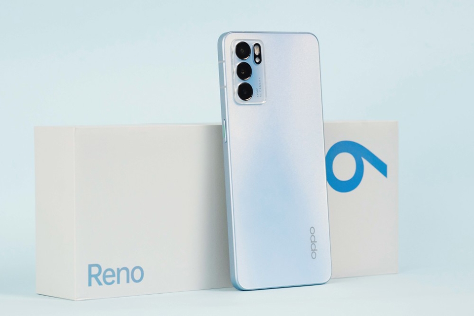 OPPO Reno6 có mặt lưng tuyệt đẹp