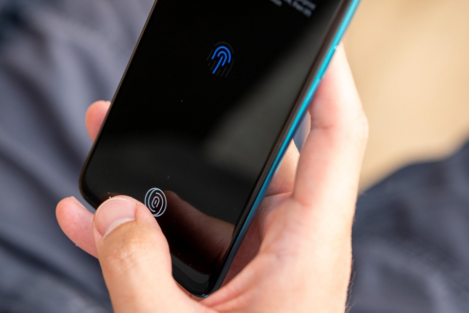 OnePlus Nord CE có vân tay trong màn hình