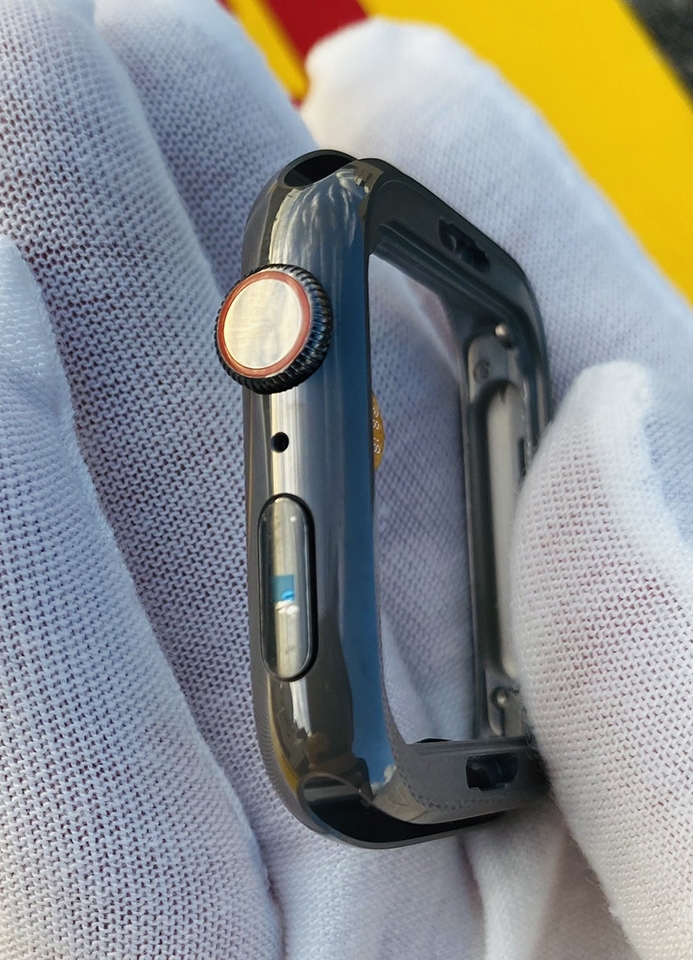 Apple Watch series 5 bản gốm đen (ảnh 2)