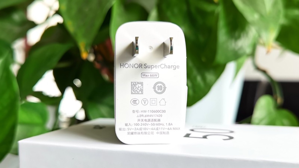Trên tay Honor 50 SE (ảnh 4)