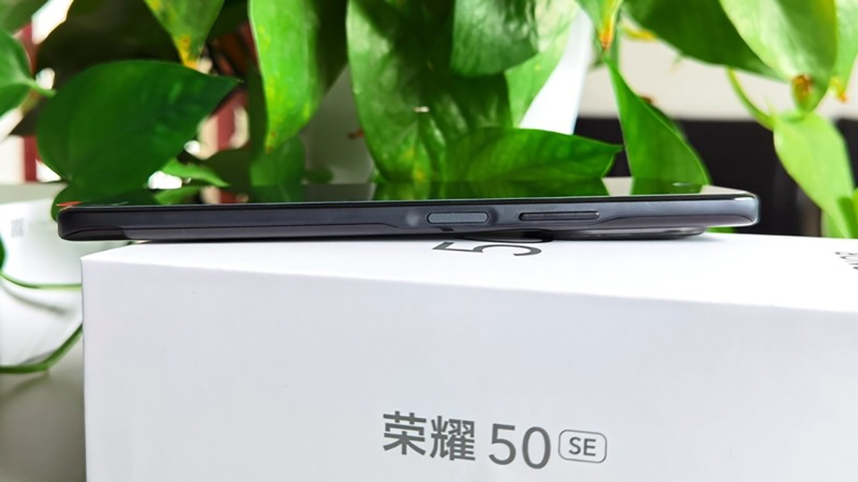 Trên tay Honor 50 SE (ảnh 9)
