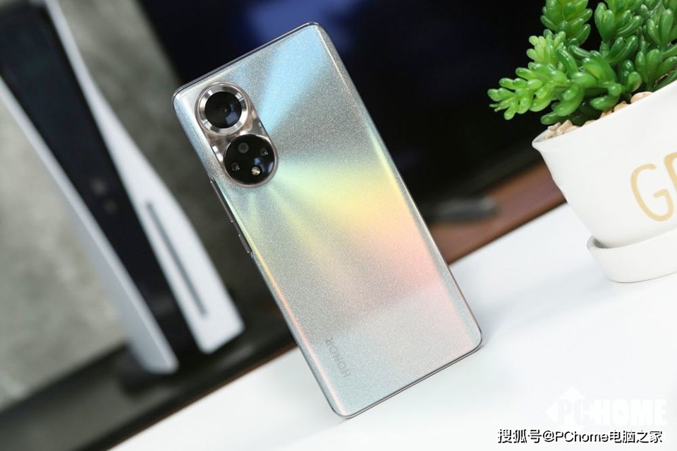Tuy nhiên, Honor 50 không có sạc nhanh 100W