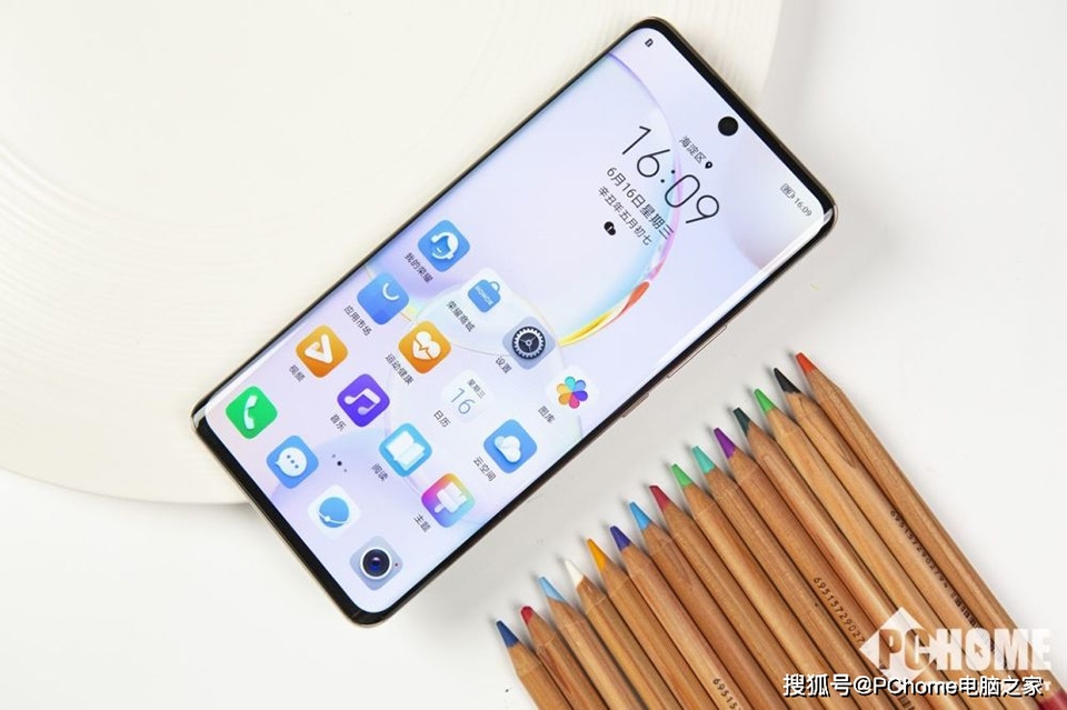 Honor 50 có màn hình OLED 120Hz