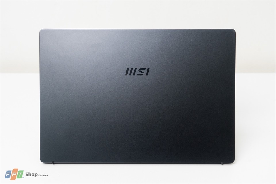 Trên tay MSI Modern 14 B11MO