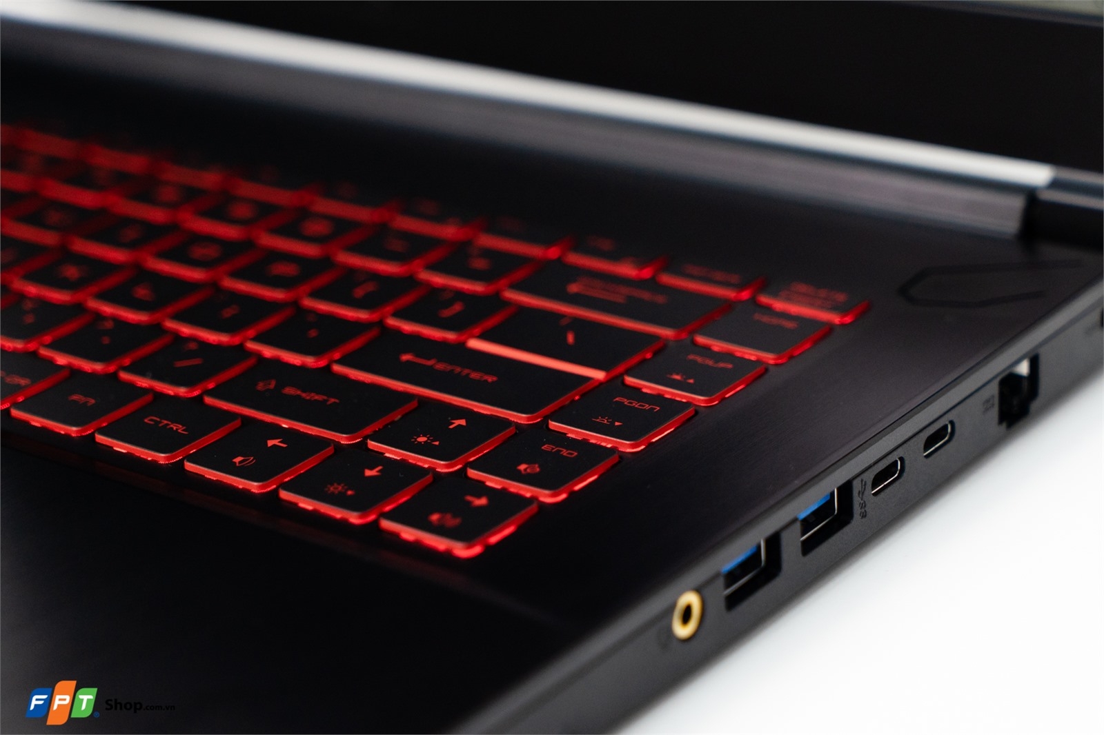 Trên tay MSI Gaming GF65 10UE: Laptop gaming với RTX 3060
