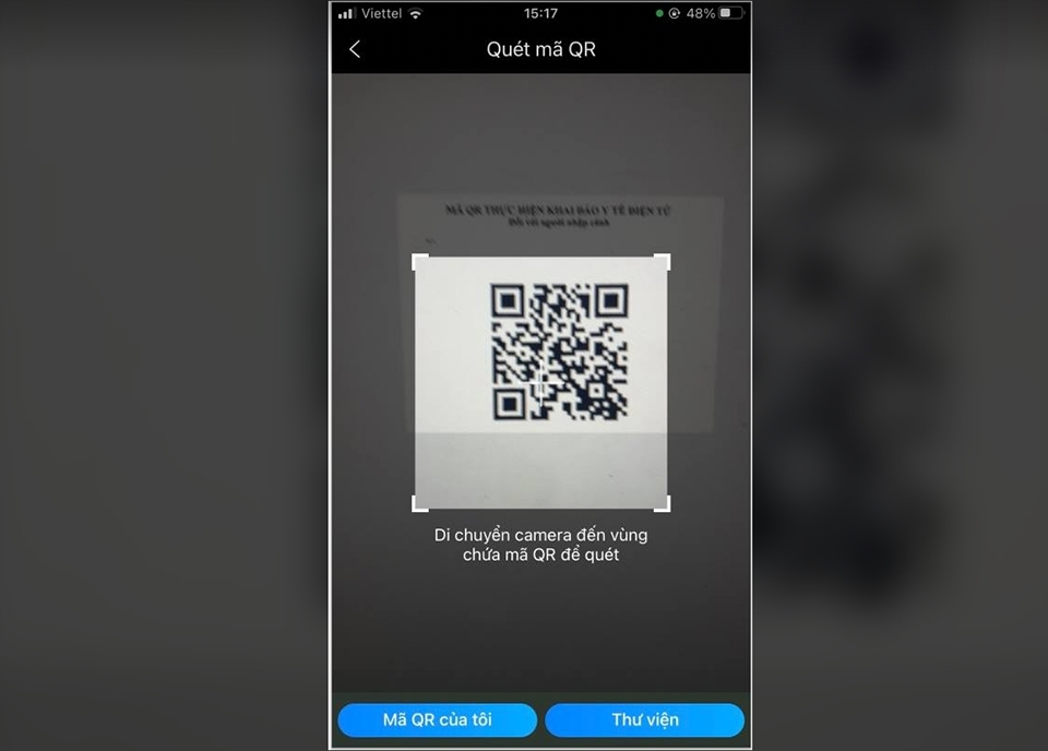Hướng camera tới mã QR Hướng camera tới mã QR