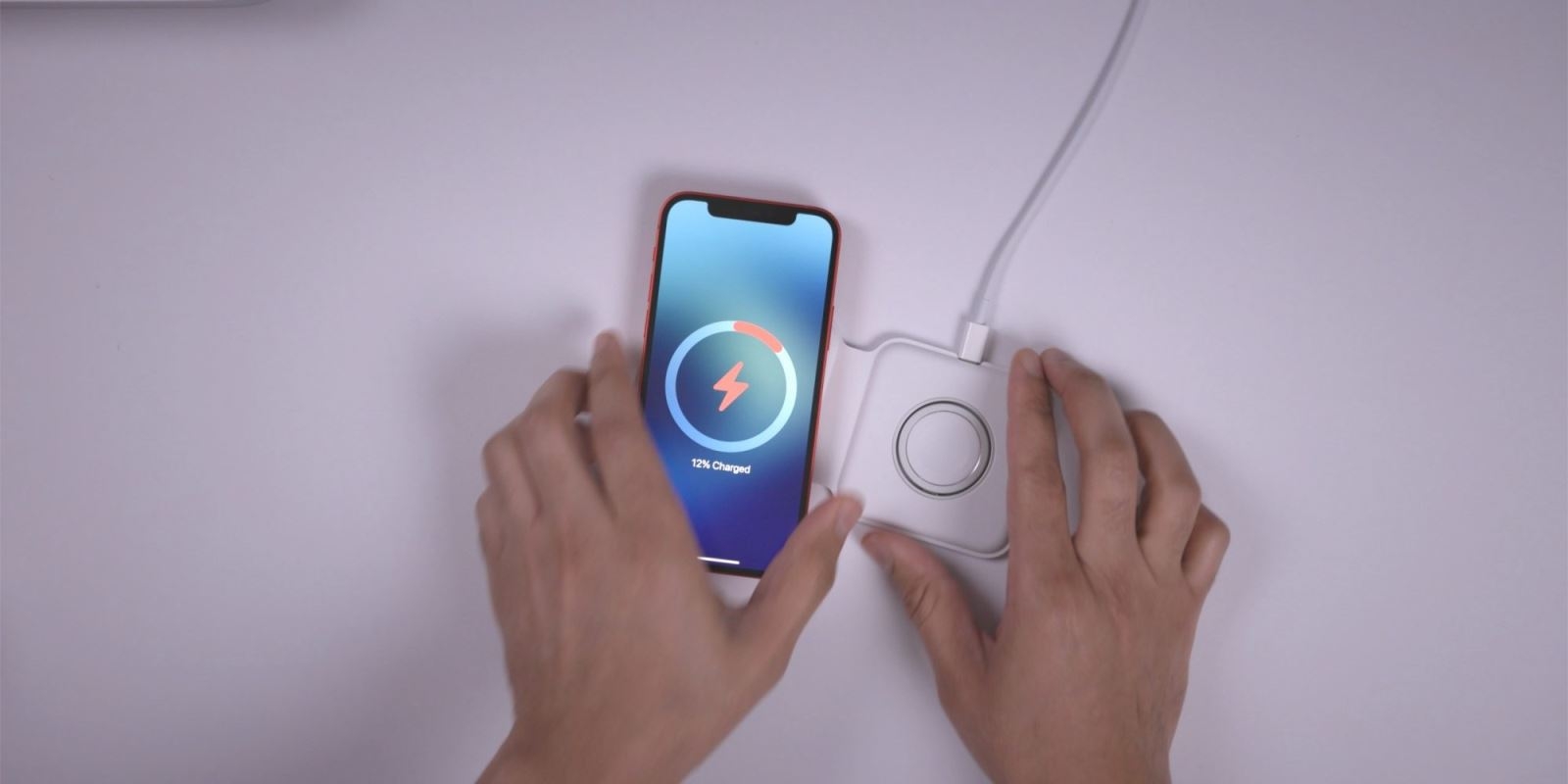 iPhone 13 có thể hỗ trợ sạc ngược không dây