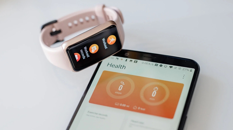 Huawei Band 6 ghi lại dữ liệu và lưu trữ trên ứng dụng di động