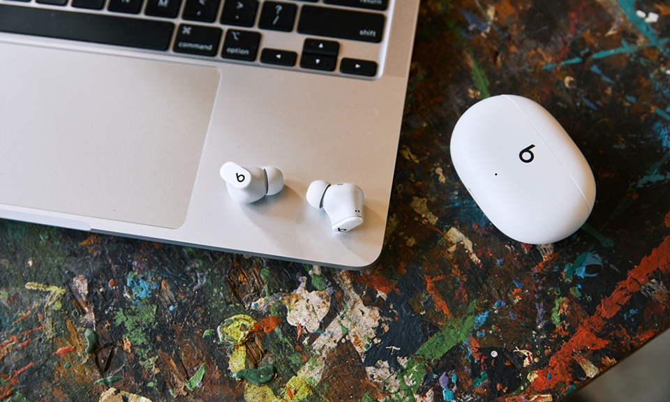 So sánh AirPods và Beats Studi Buds (ảnh 8)