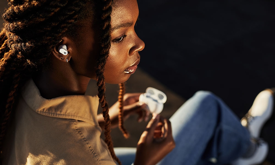 So sánh AirPods và Beats Studi Buds (ảnh 7)
