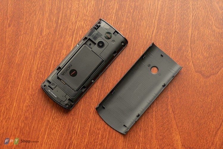Trên tay Nokia 110 DS 4G (2)
