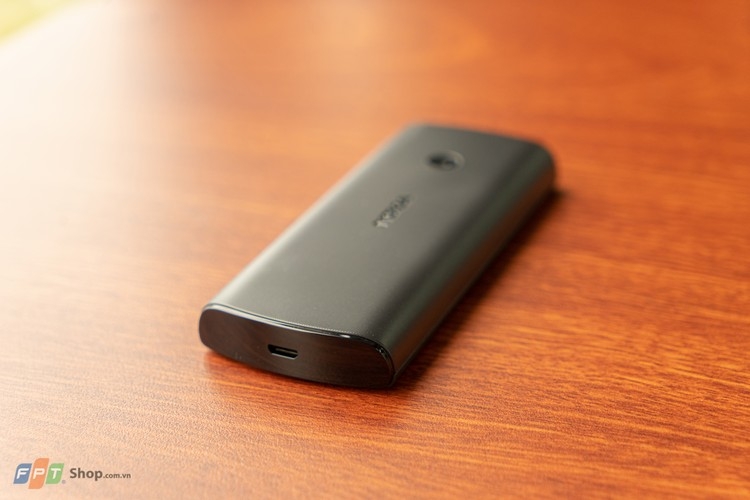 Trên tay Nokia 110 DS 4G (3)