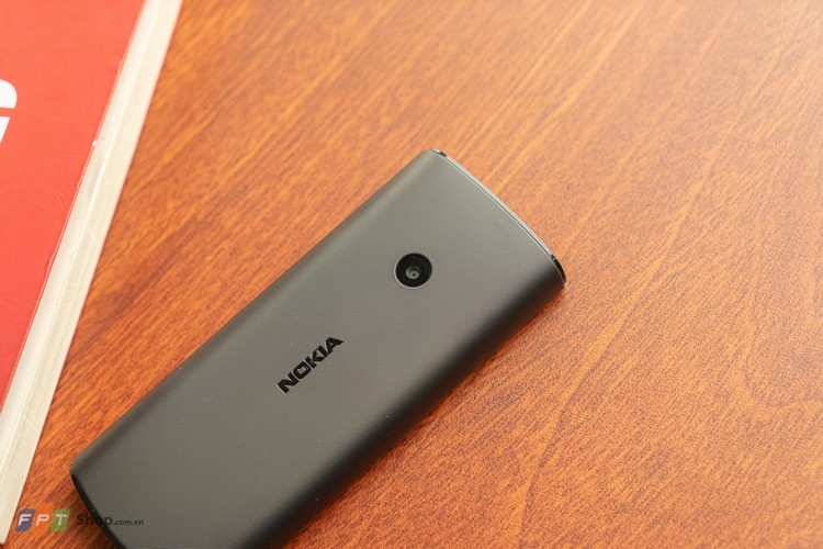 Trên tay Nokia 110 DS 4G (1)