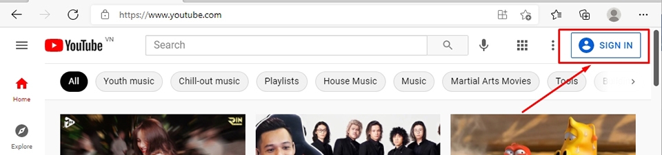 Nhấn nút đăng nhập trên YouTube