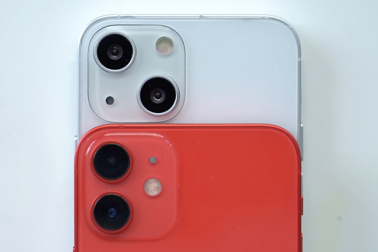 So sánh camera iPhone 13 và iPhone 12