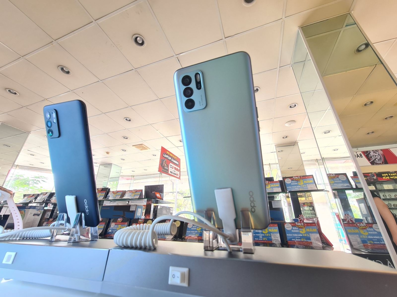 Trải nghiệm trước OPPO Reno6 Z tại FPT Shop trên toàn quốc 6