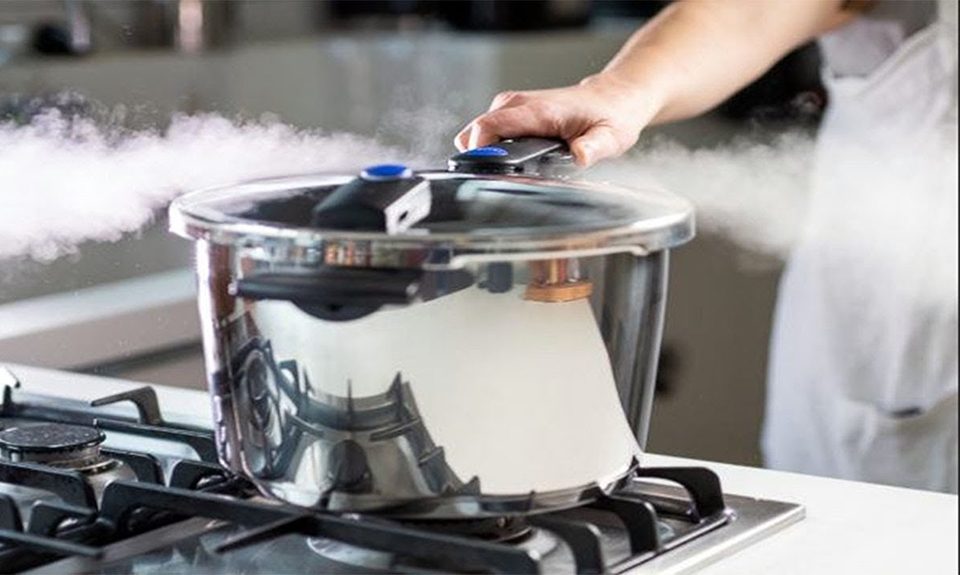 Nồi áp suất khá nguy hiểm nếu bạn không hiểu rõ nó