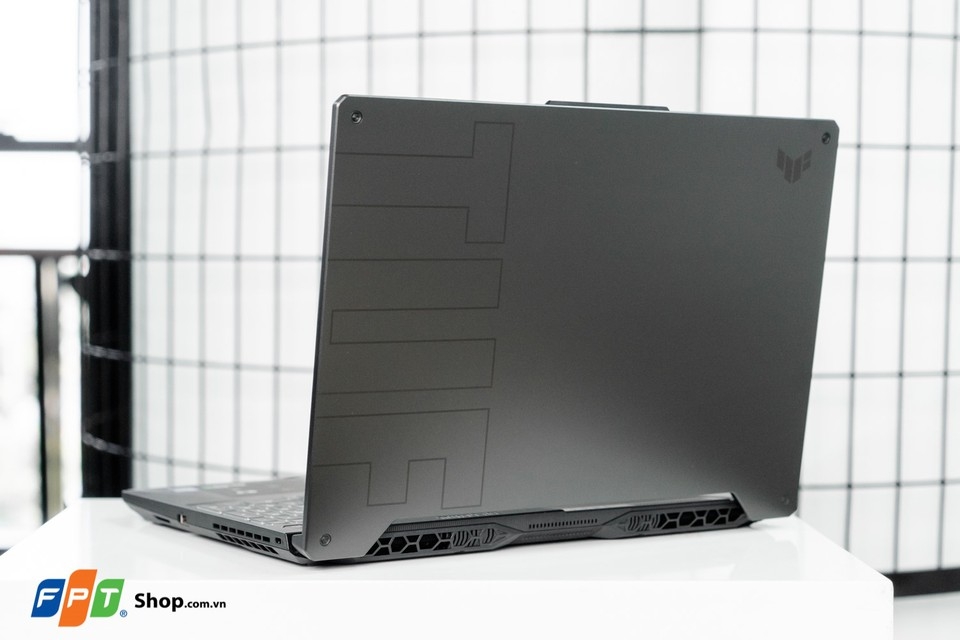 Trên tay ASUS TUF FX506: Laptop gaming RTX 30 series giá rẻ