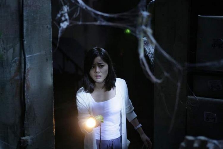 Cô Giáo Sát Nhân - Bloody Reunion