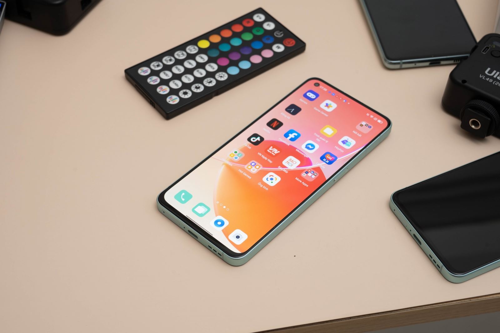 OPPO Reno6