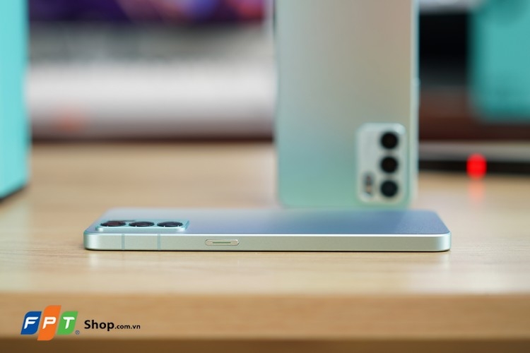 Trên tay OPPO Reno6 5G