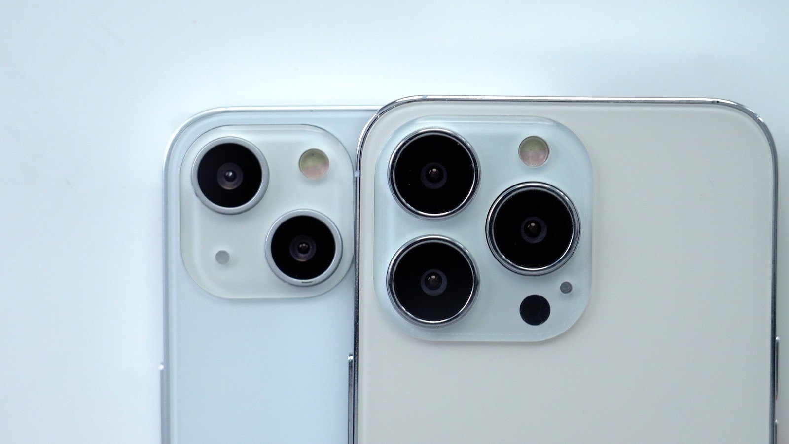 iPhone 12 vs iPhone 13 07