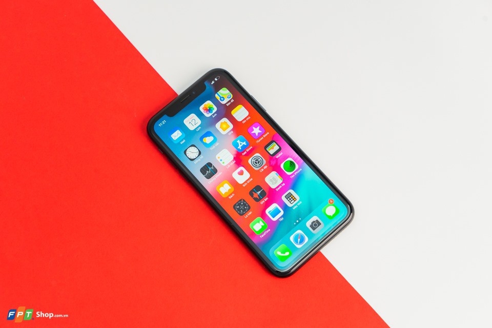 iPhone XR 05