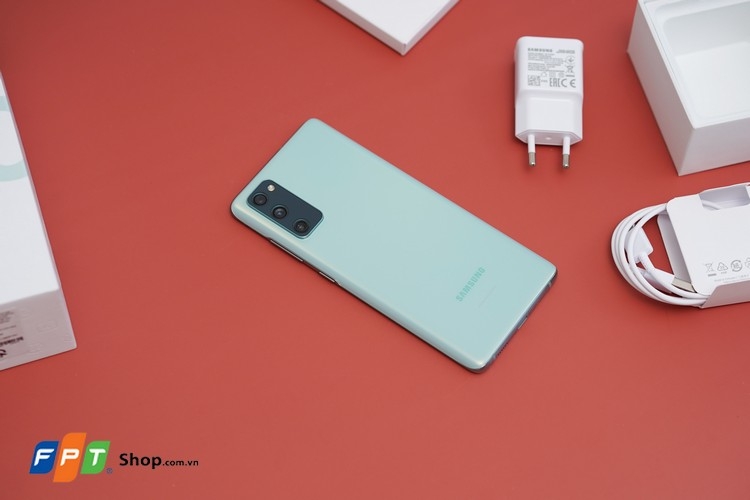 Cảm nhận Samsung Galaxy S20 FE sau thời gian trải nghiệm thực tế