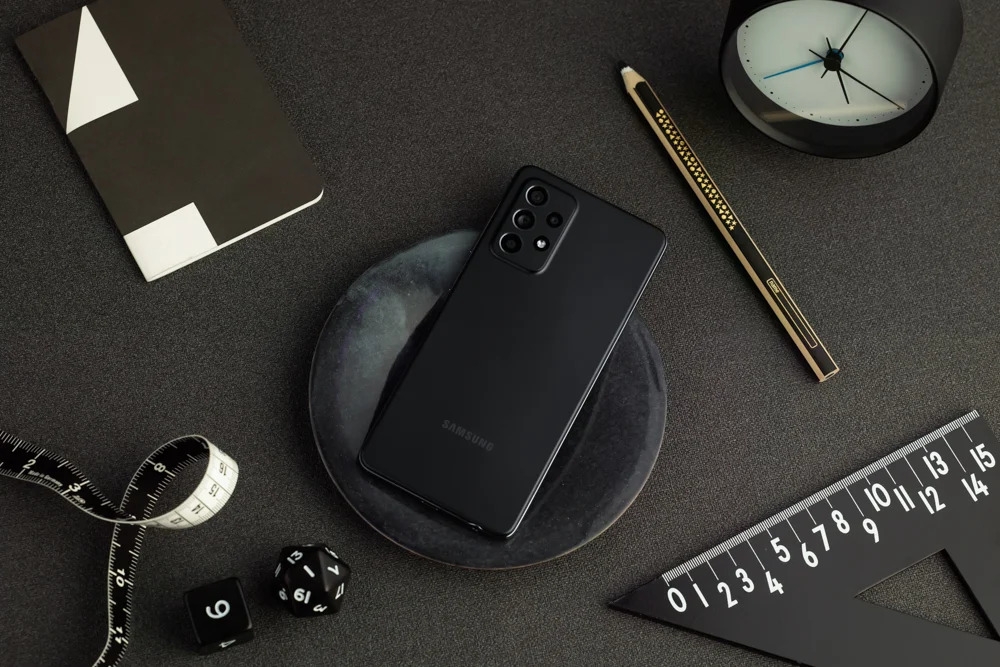 Galaxy A52s được phát hiện trên Geekbench