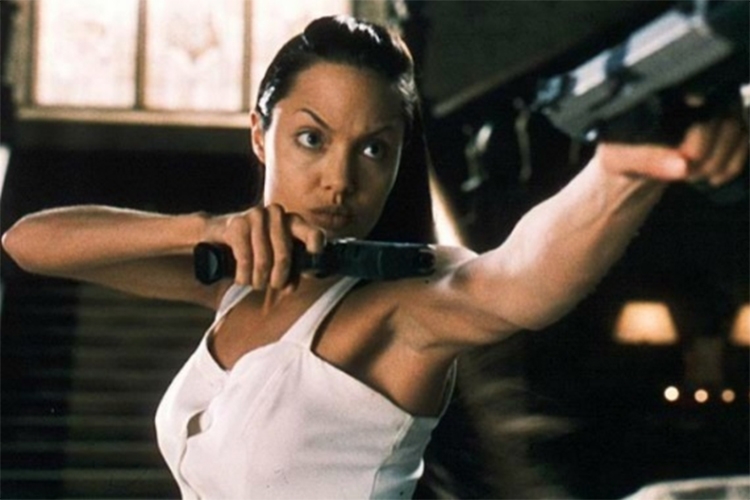 Kẻ cướp lăng mộ - Lara Croft: Tomb Raider (2001)