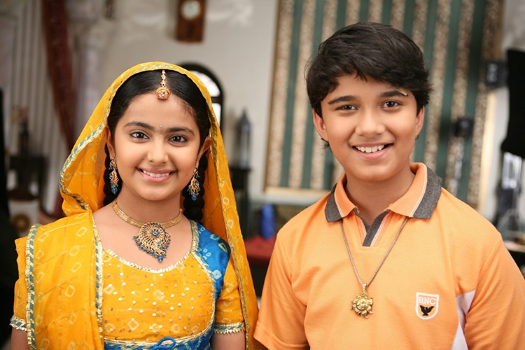 Cô Dâu Tám Tuổi (Balika Vadhu)