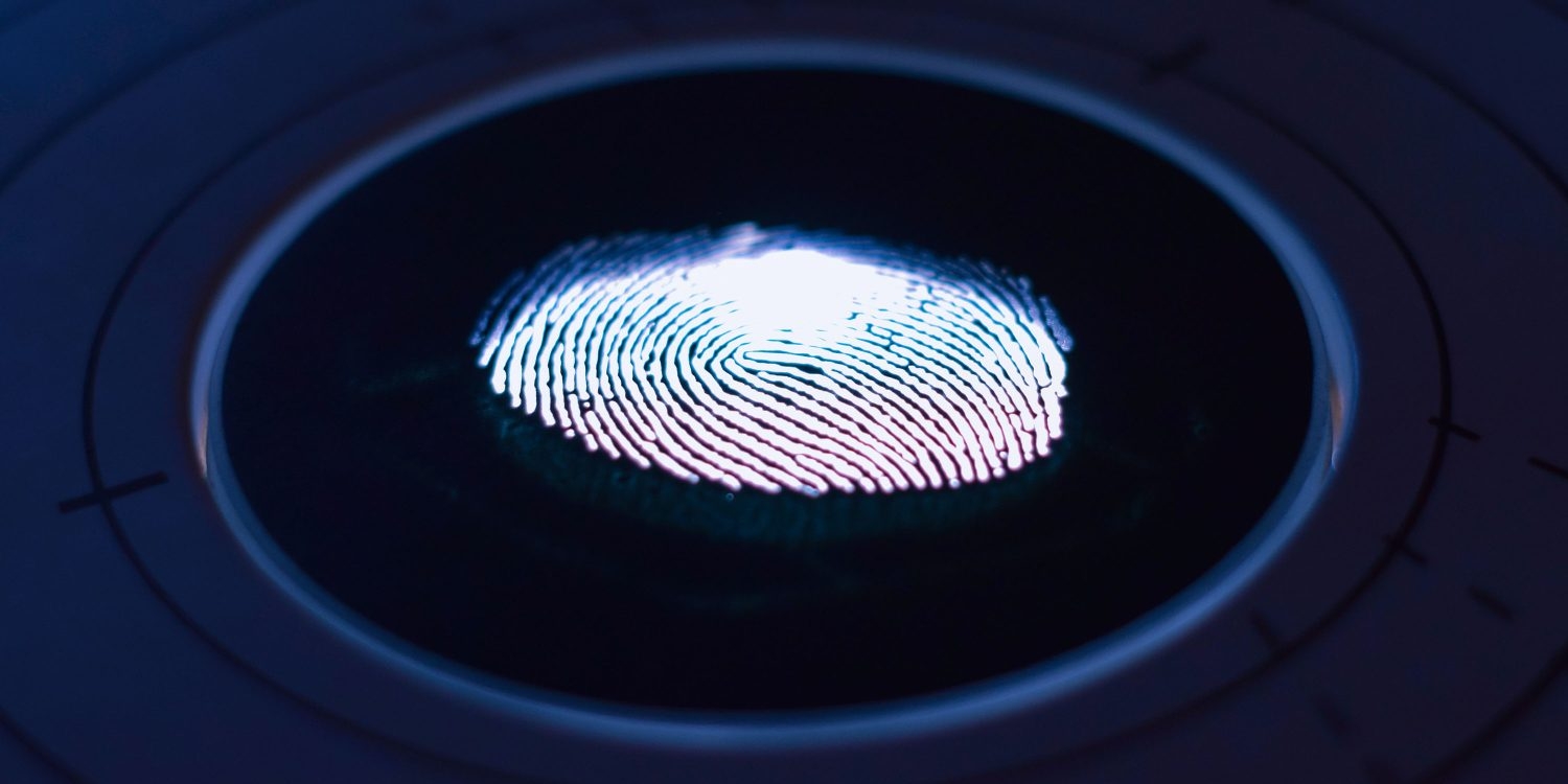 Apple được cấp bằng sáng chế cho Touch ID và Face ID trong màn hình