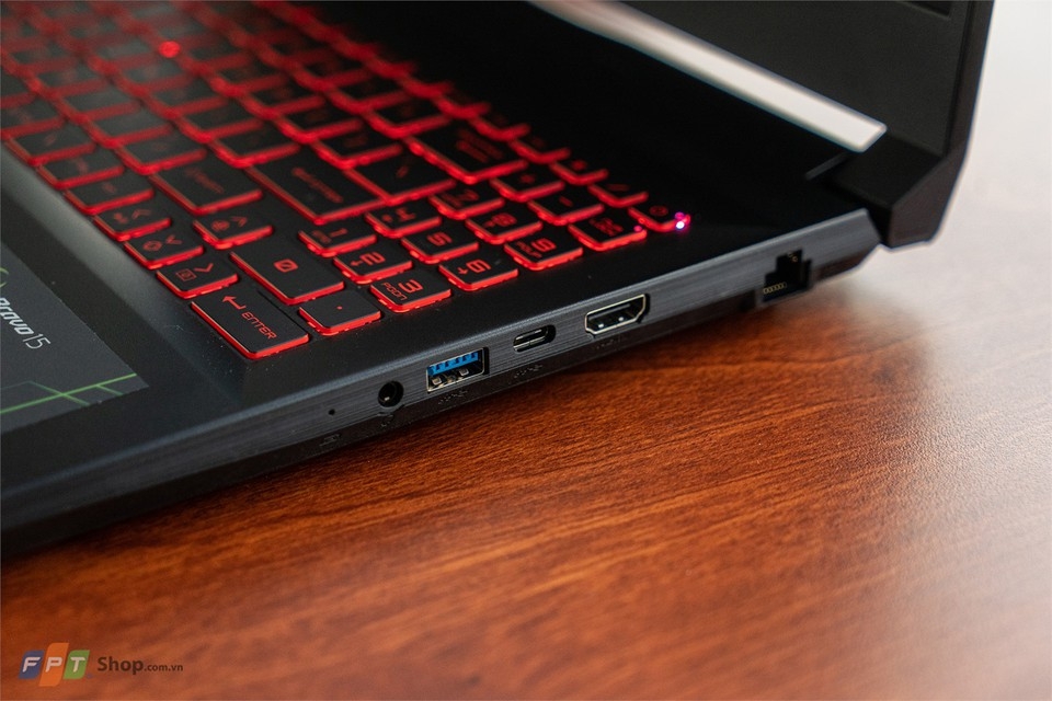 Trên tay laptop chơi game MSI Bravo 15 B5DD mới 2021