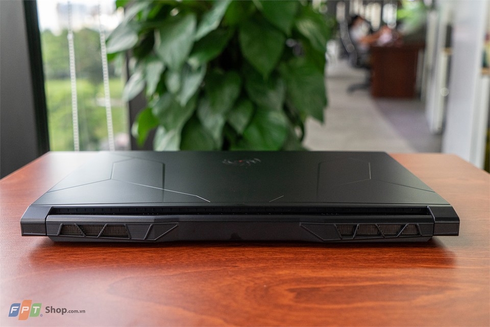 Trên tay laptop chơi game MSI Bravo 15 B5DD mới 2021