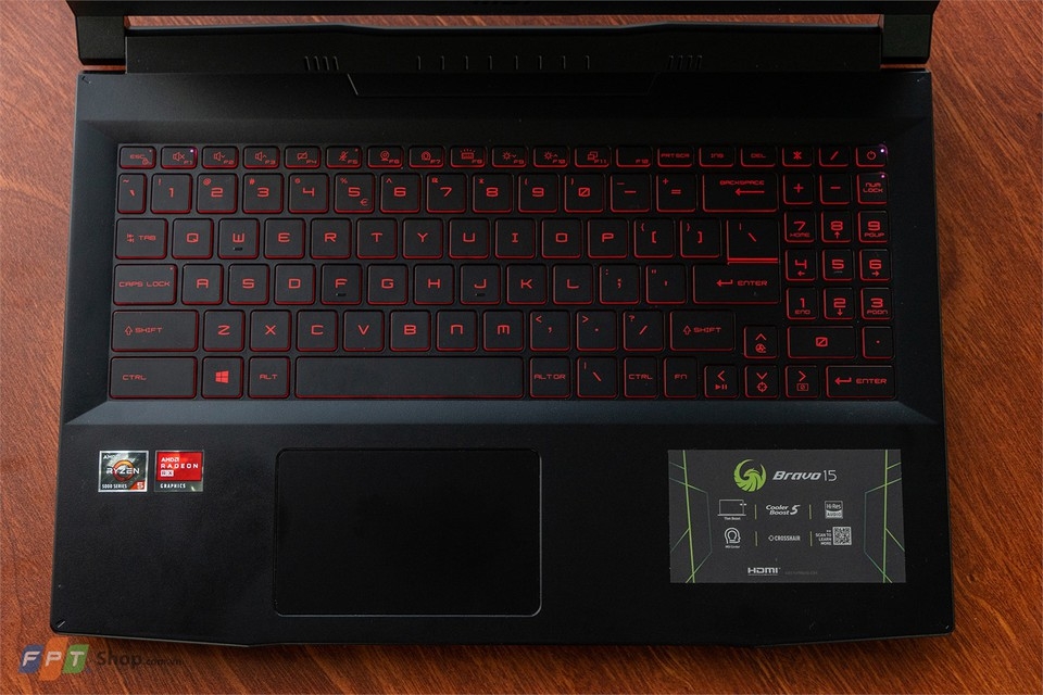 Trên tay laptop chơi game MSI Bravo 15 B5DD mới 2021