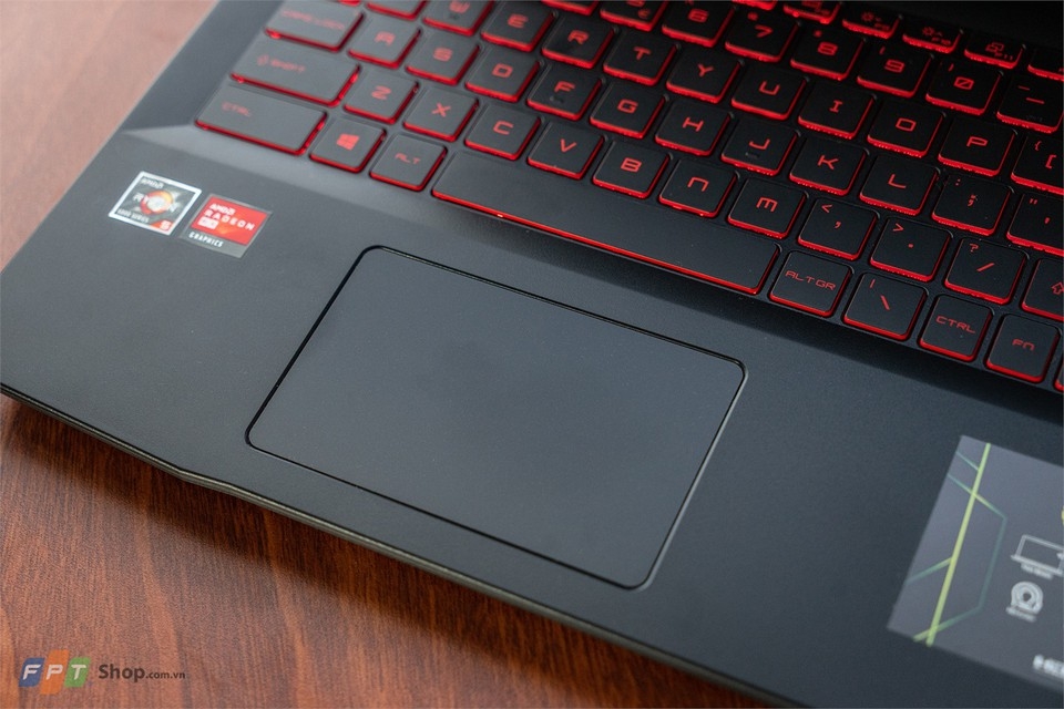 Trên tay laptop chơi game MSI Bravo 15 B5DD mới 2021