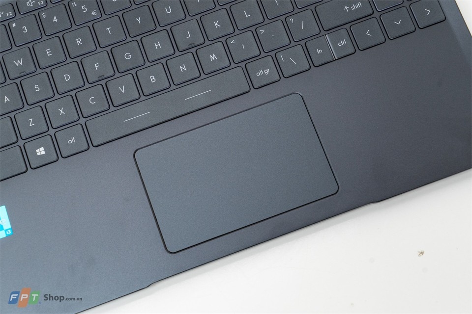 Đánh giá chi tiết MSI Modern 14 B11