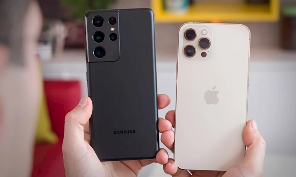 So sánh iPhone 13 Pro Max và Samsung Galaxy S21 Ultra dựa trên loạt tin đồn (ảnh 1)