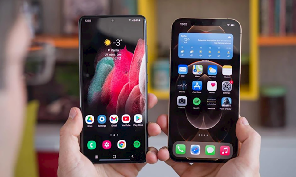 So sánh iPhone 13 Pro Max và Samsung Galaxy S21 Ultra dựa trên loạt tin đồn (ảnh 2)