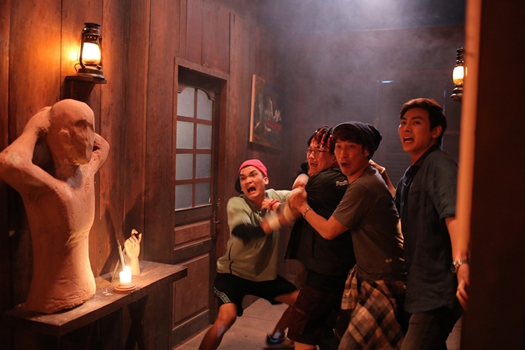 Lật Mặt 4: Nhà Có Khách (2019)