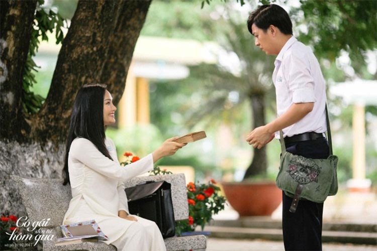 Cô Gái Đến Từ Hôm Qua (2017)