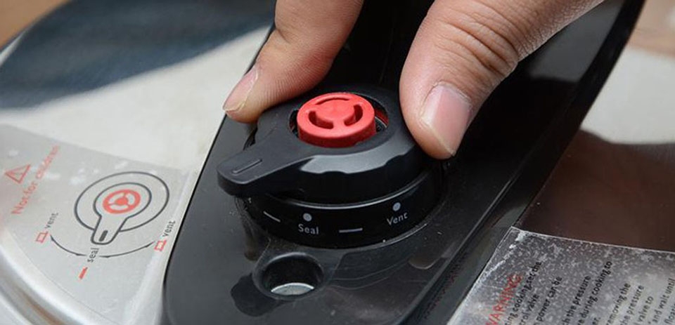 Van an toàn giải phóng một lượng hơi nước nhất định bên trong nồi