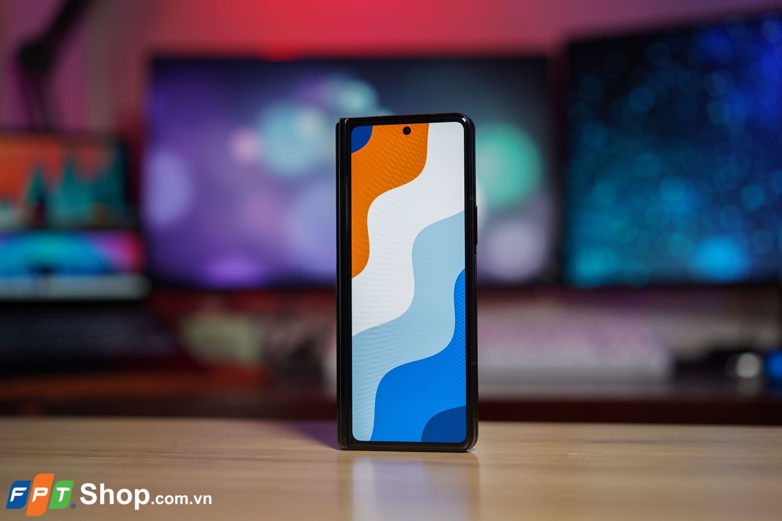 Trên tay Samsung Galaxy Z Fold3 5G: Trải nghiệm màn hình hoàn hảo
