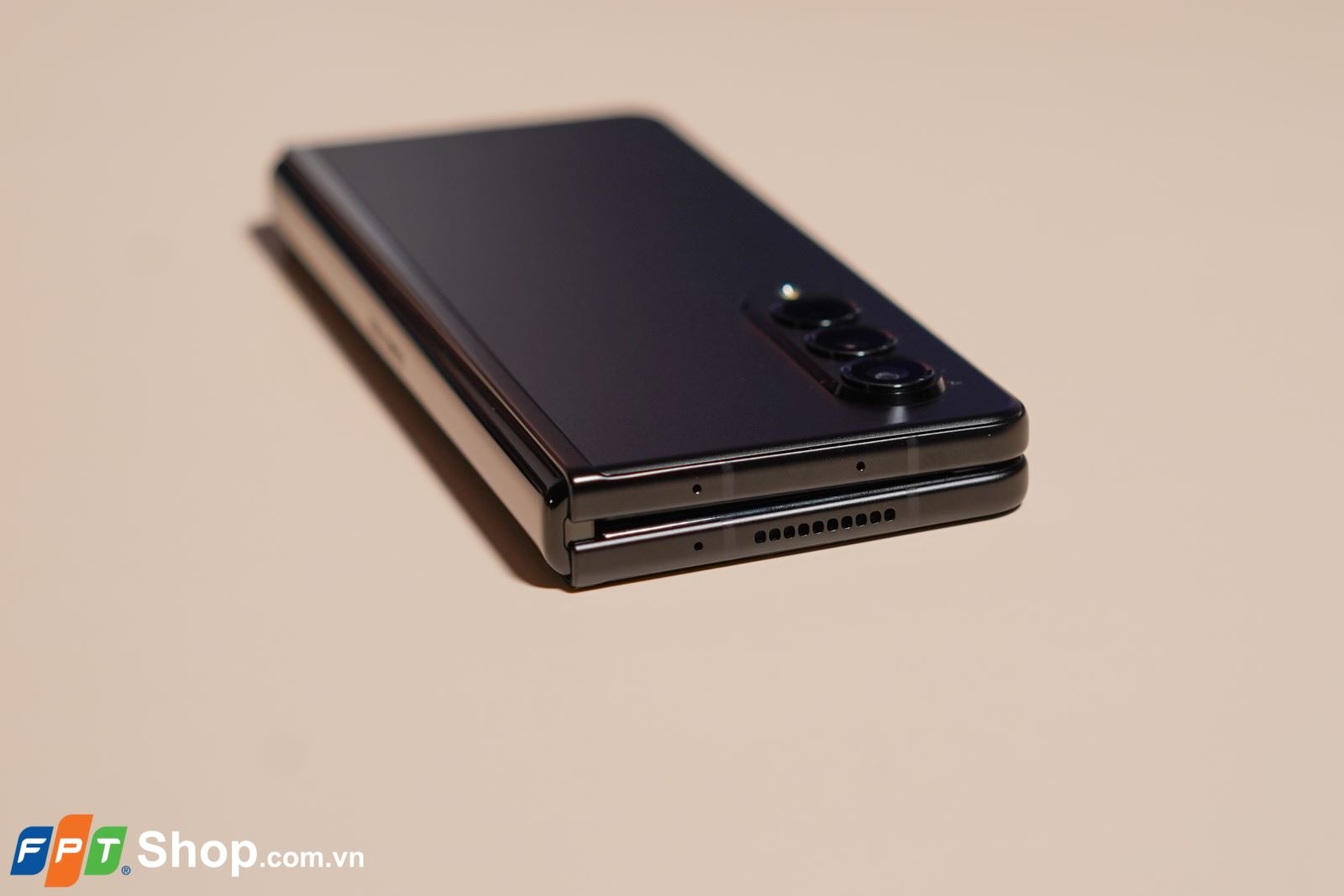 Trên tay Samsung Galaxy Z Fold3 5G: Trải nghiệm màn hình hoàn hảo
