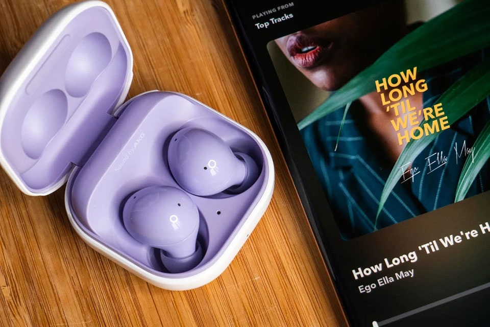 Samsung Galaxy Buds 2 có hình dạng hạt đậu