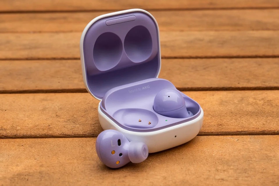 Hộp sạc và tai nghe Samsung Galaxy Buds 2