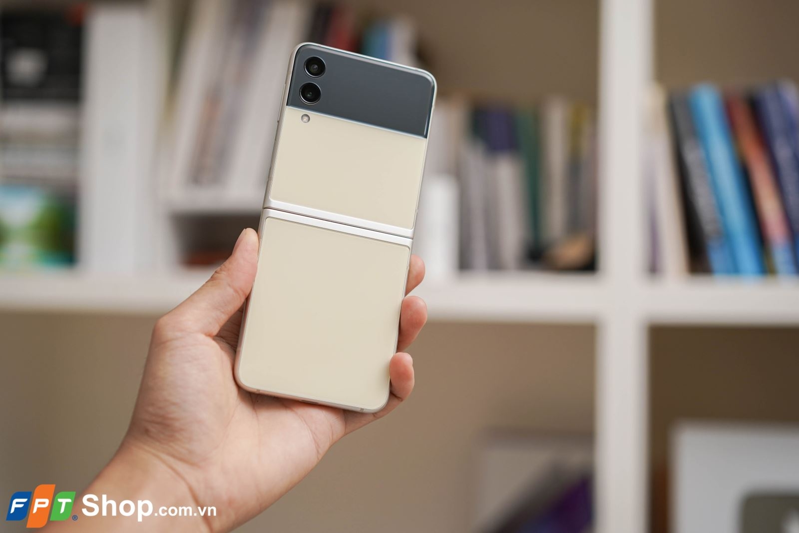 Chiếc smartphone "hot" nhất hiện tại gọi tên Samsung Galaxy Z Flip3